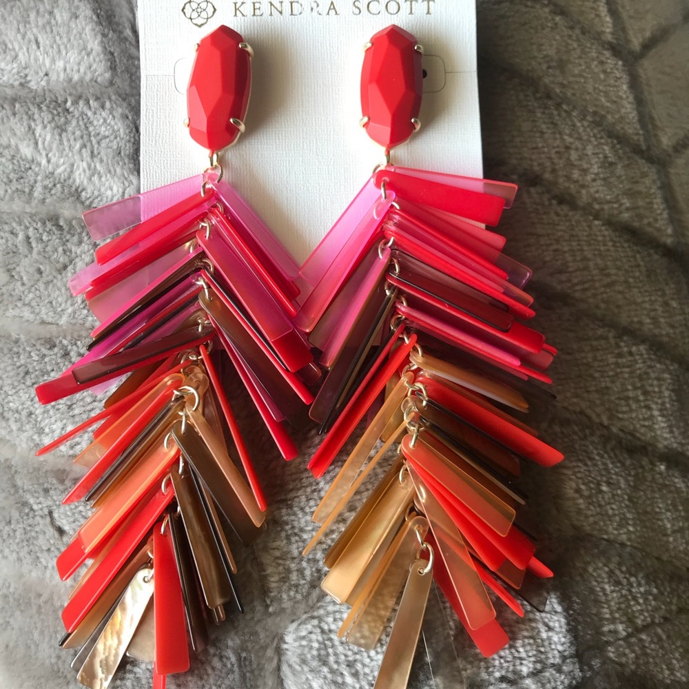 NWT Kendra Scott Justyne Earrings